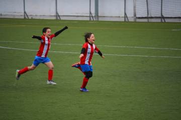 琼阿梅尼赛后拒贺巴萨引争议，贺炜评球员沉默（配图示意）
